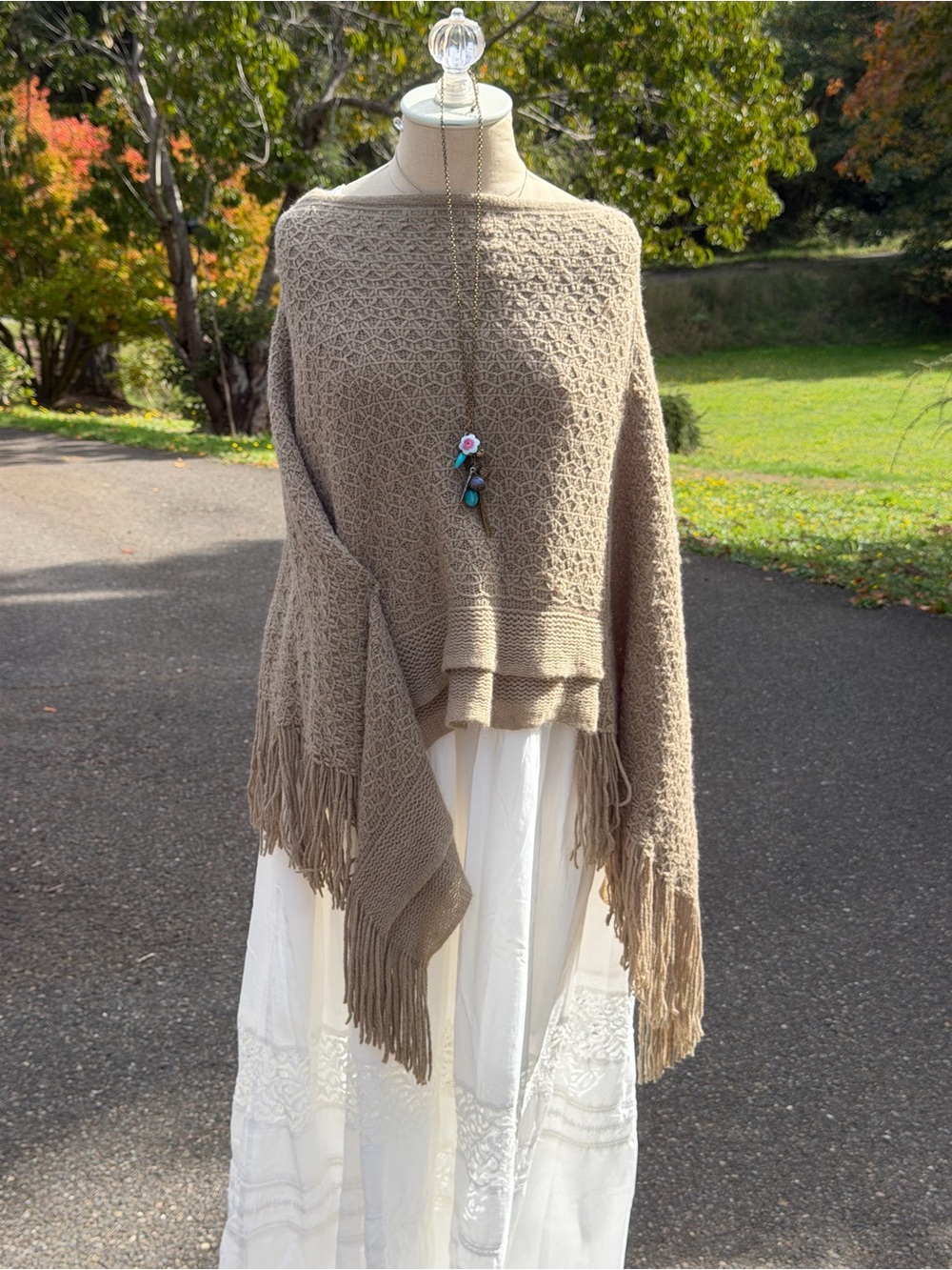 Taupe Fringe Knit Poncho 🩵🤎